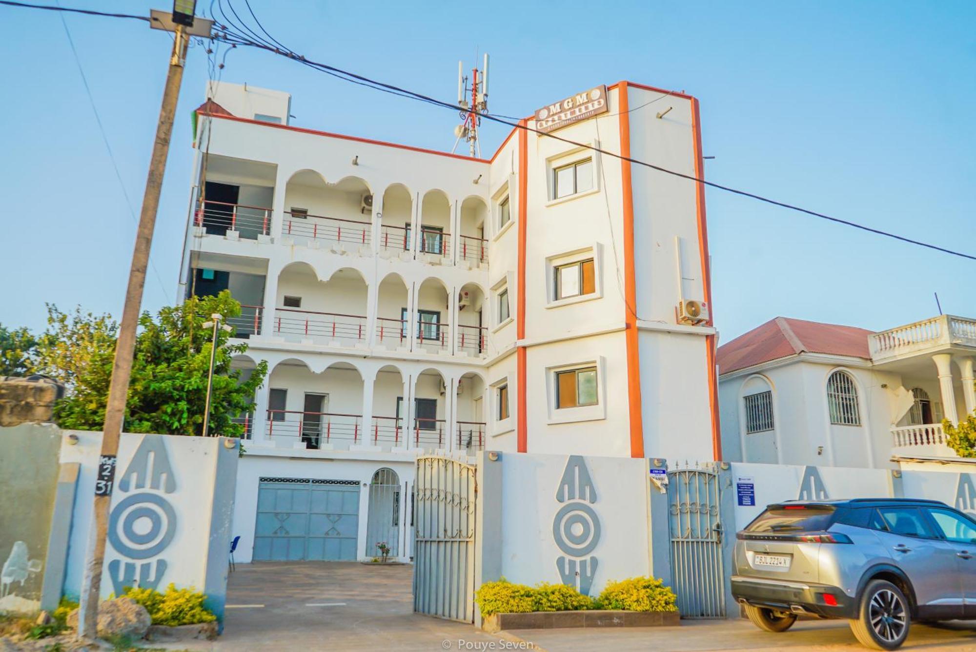Mgm Apartments Gambia Kololi Luaran gambar
